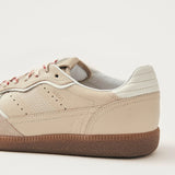 Alohas Tb 490 Rife Grain Leather Sneaker in Cream