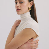 Anna Rossi Swept Piped Earrings in Gold