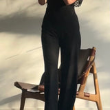 Artclub Villa Savoye Summer Capelet in Noir