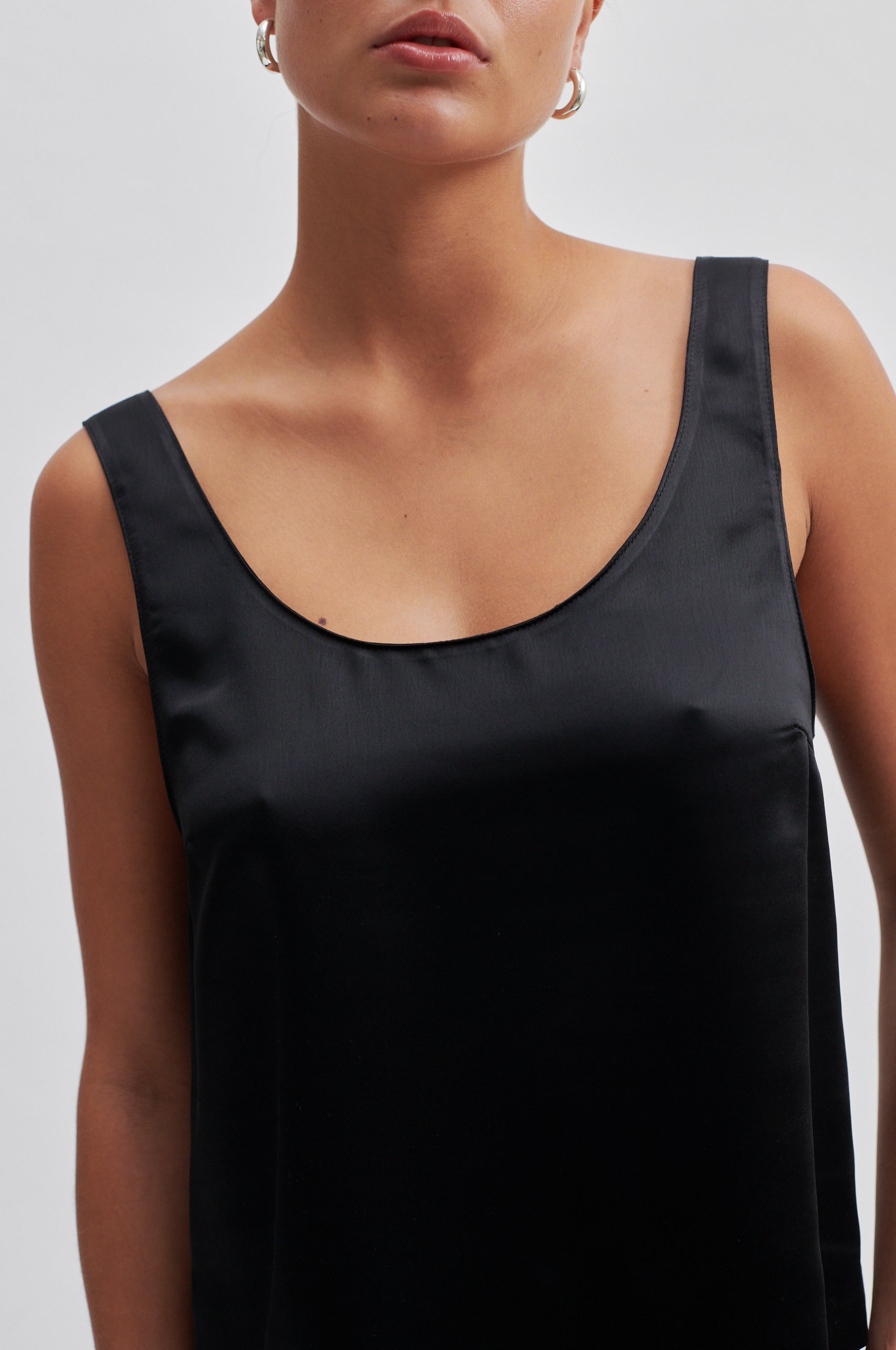 Second Female Odie Top in Black