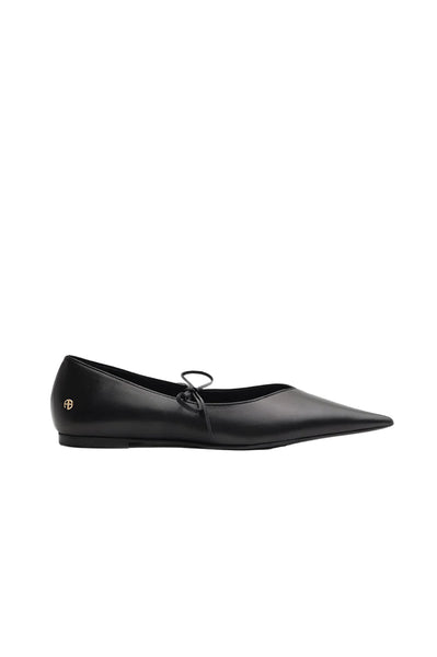 Nikki Flats in Black