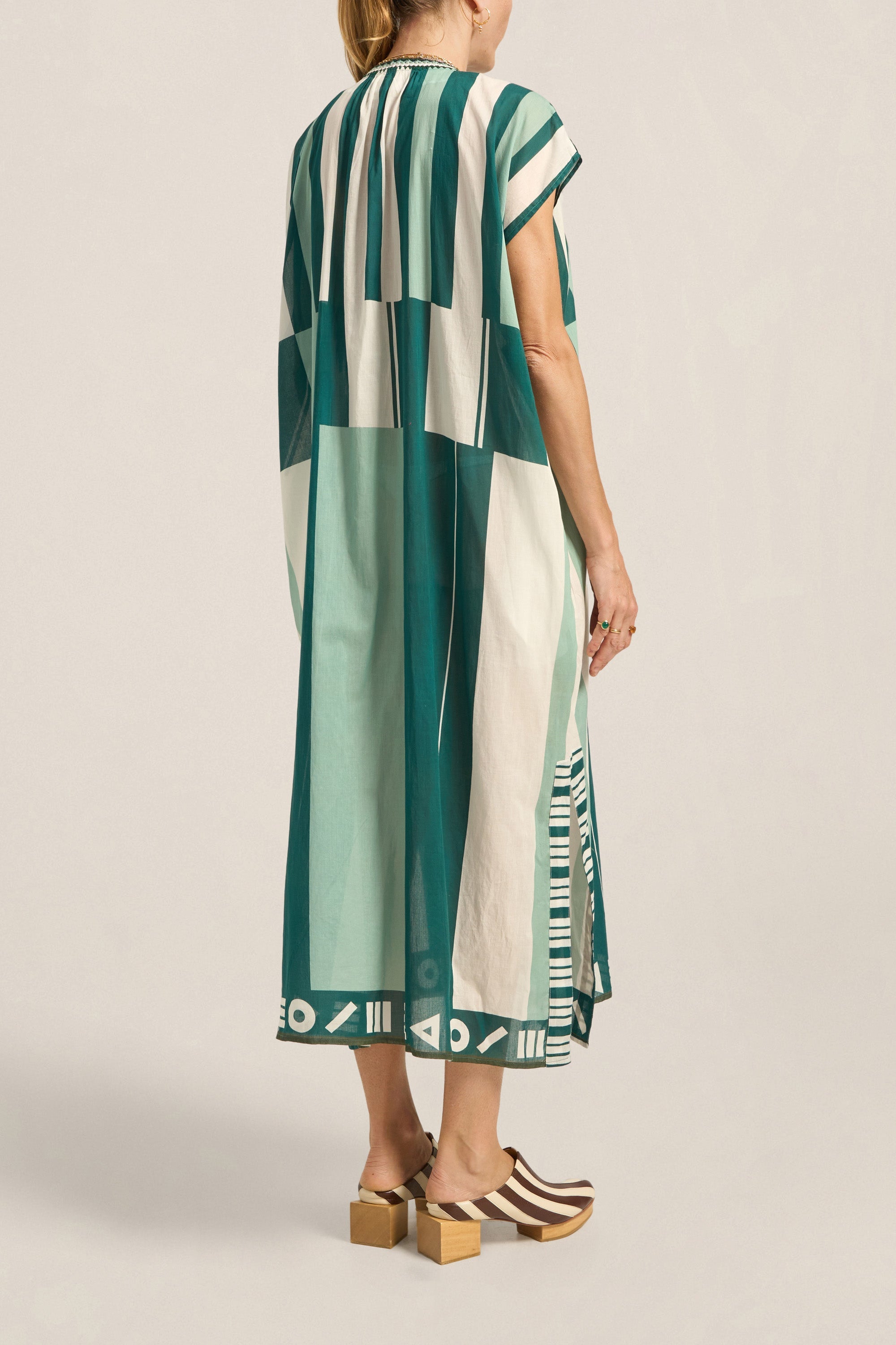 Ilio Nema Thaddeus Caftan in Green Sarong Voile - detail view