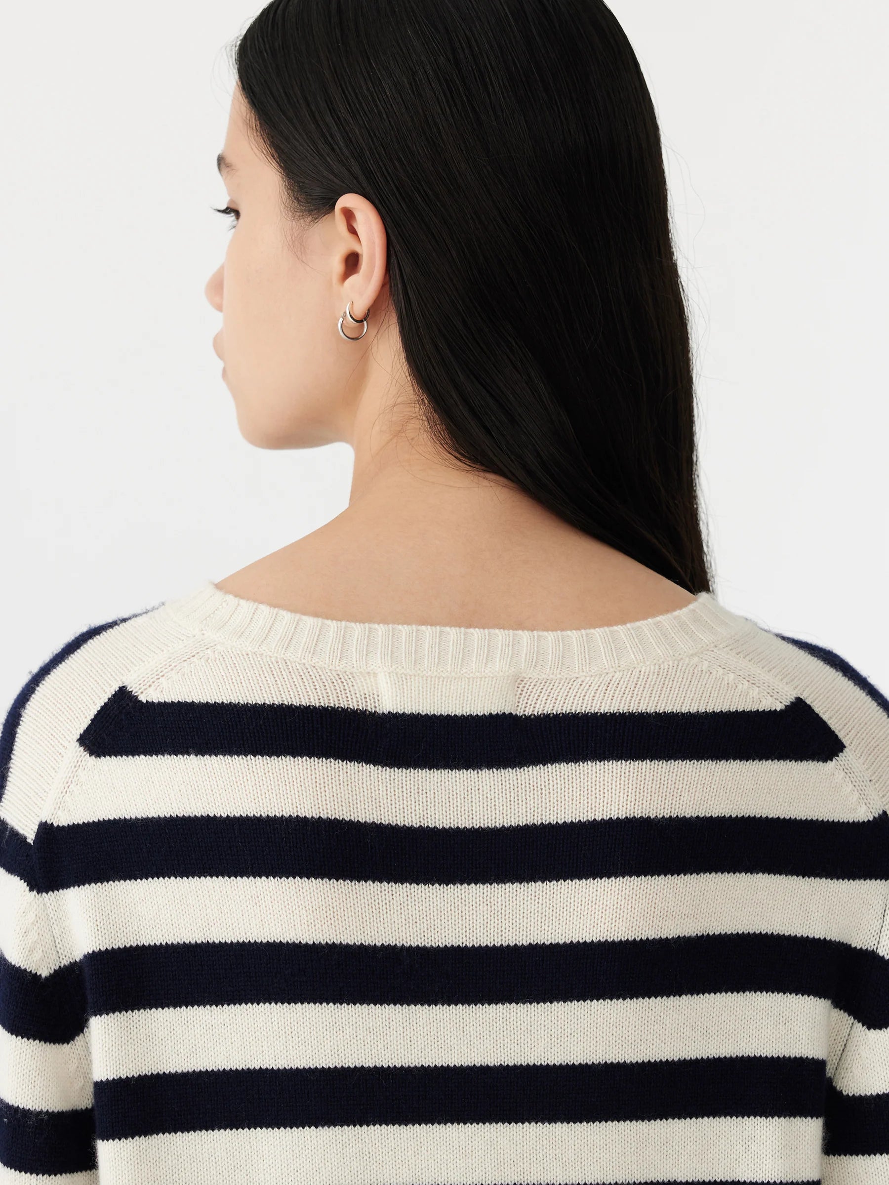 Wool Cashmere Classic Knit | Navy and White