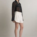A Emery Tonkin Short in Oyster - detail view