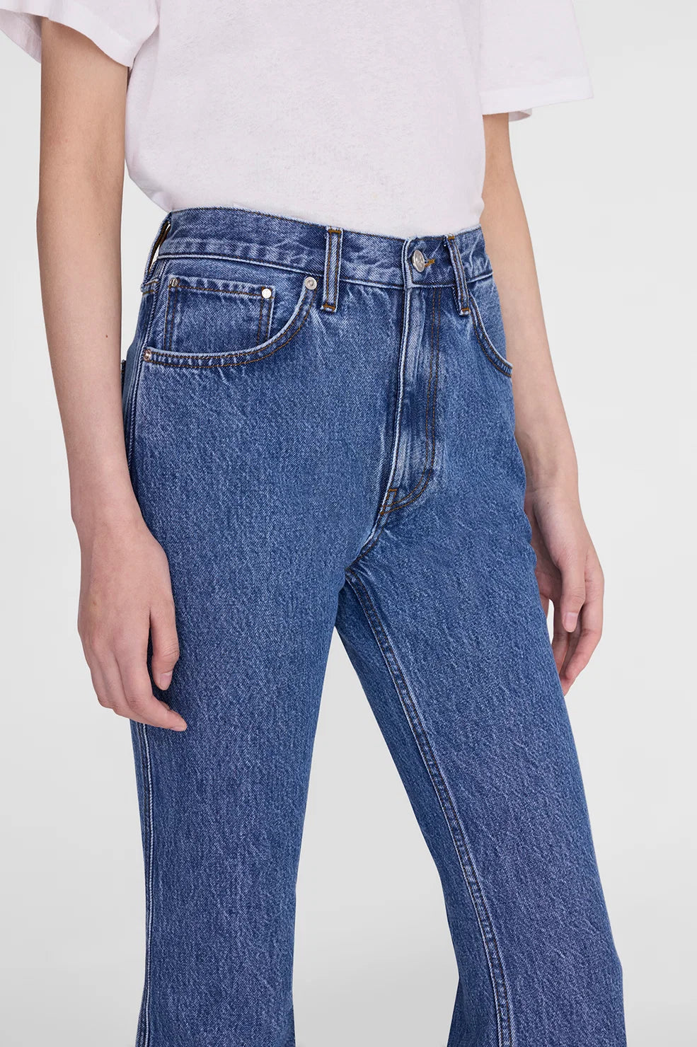Anine Bing Wyatt Jean in Freshwater Blue - outfit inspiration