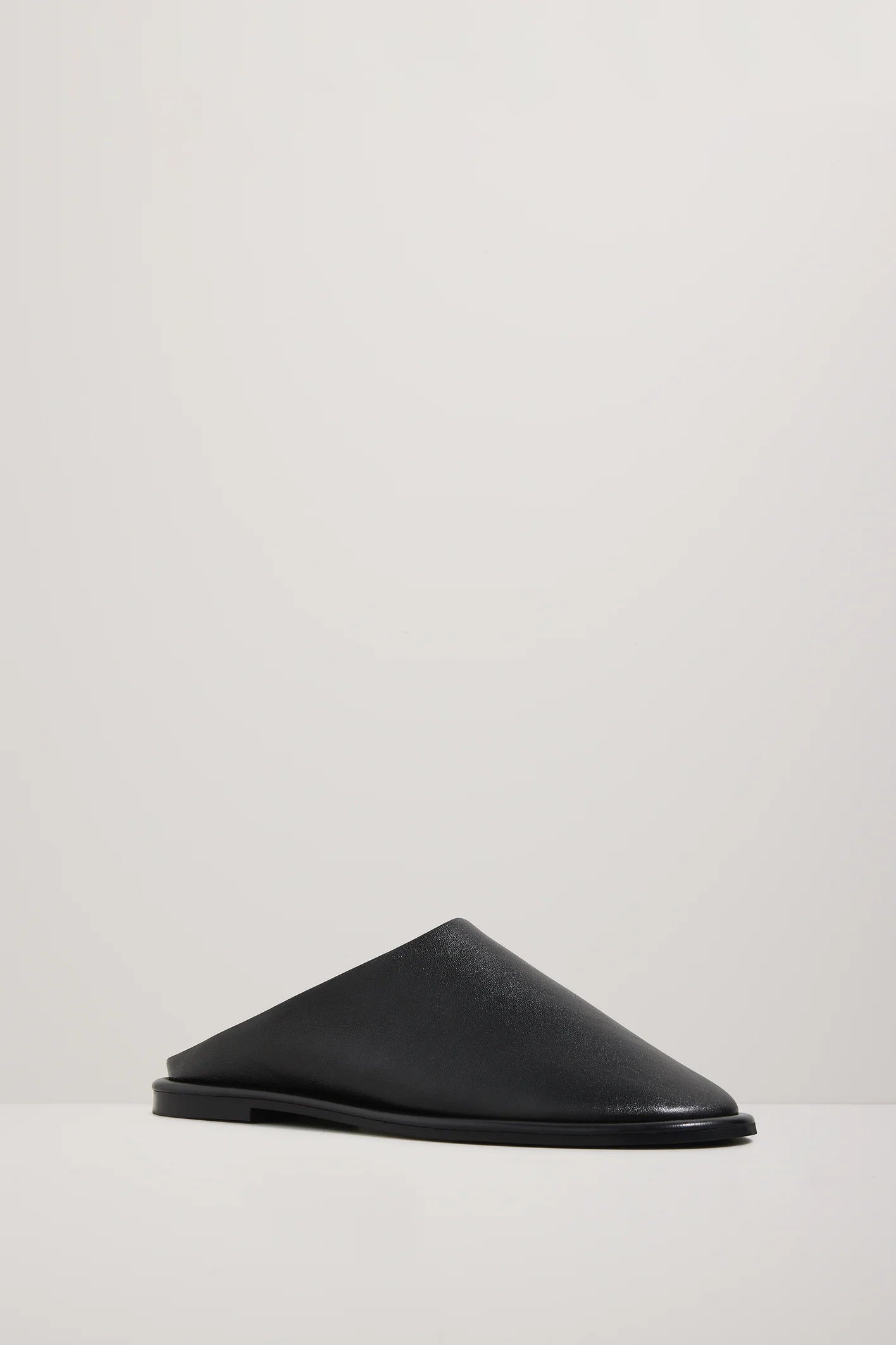 A Emery Spencer Flat in Black