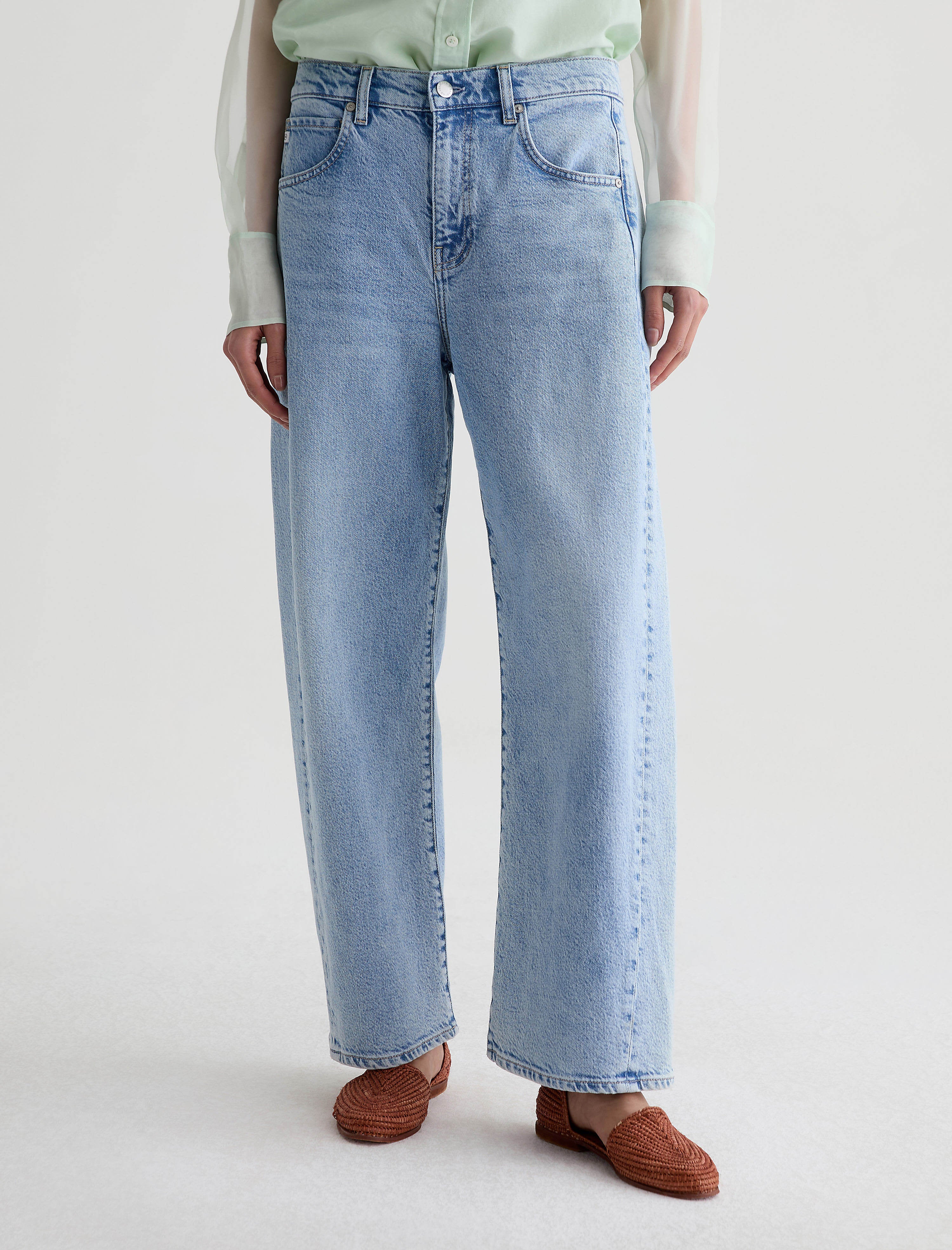 AG Jeans Hattie in Gold Country - detail view