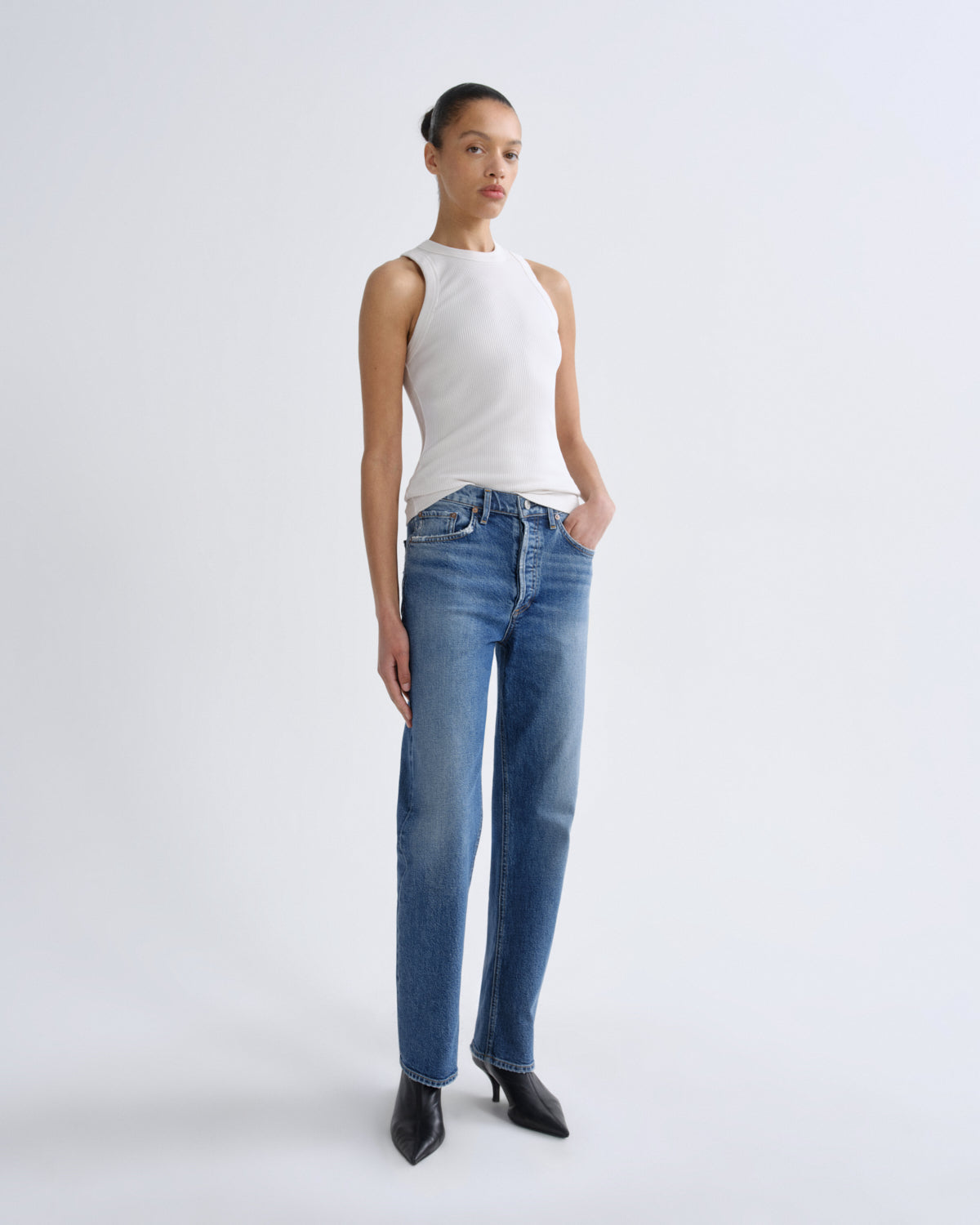Agolde Lana HR Vintage Straight Stretch in Waive - styled look