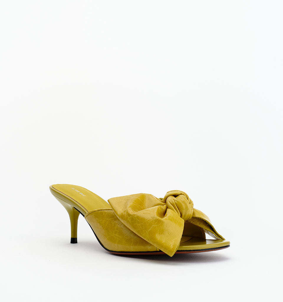 Alias Mae Sybil Heel in Citrus Oily Crinkle Leather - detail view