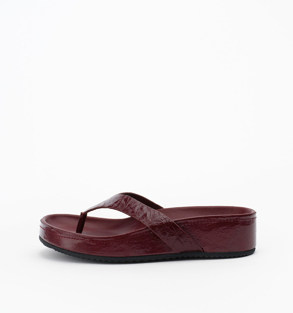 Alias Mae Akiko Flat in Burgundy Oily Crinkle Leather