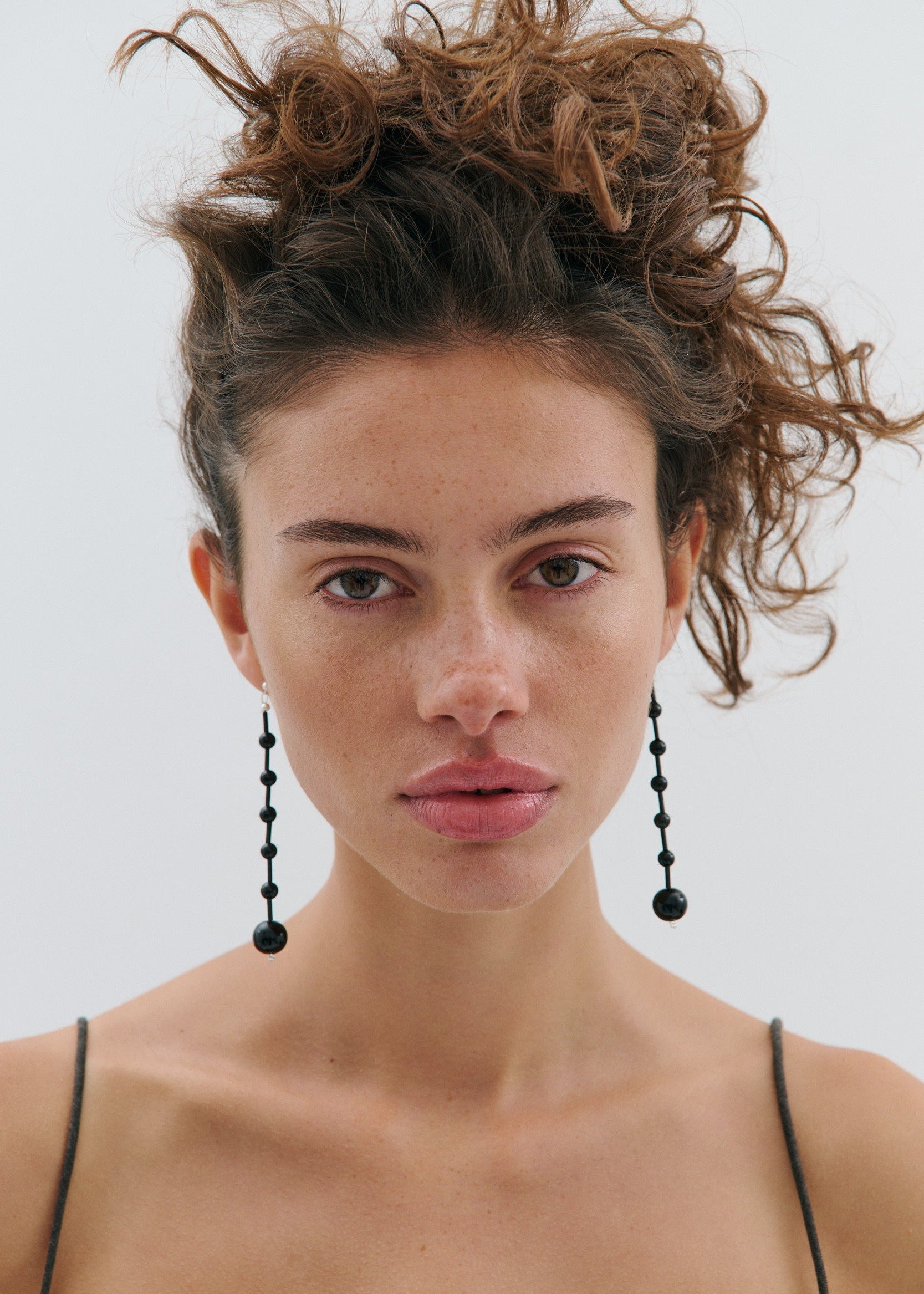Anna Rossi Taper Beaded Earrings in Black