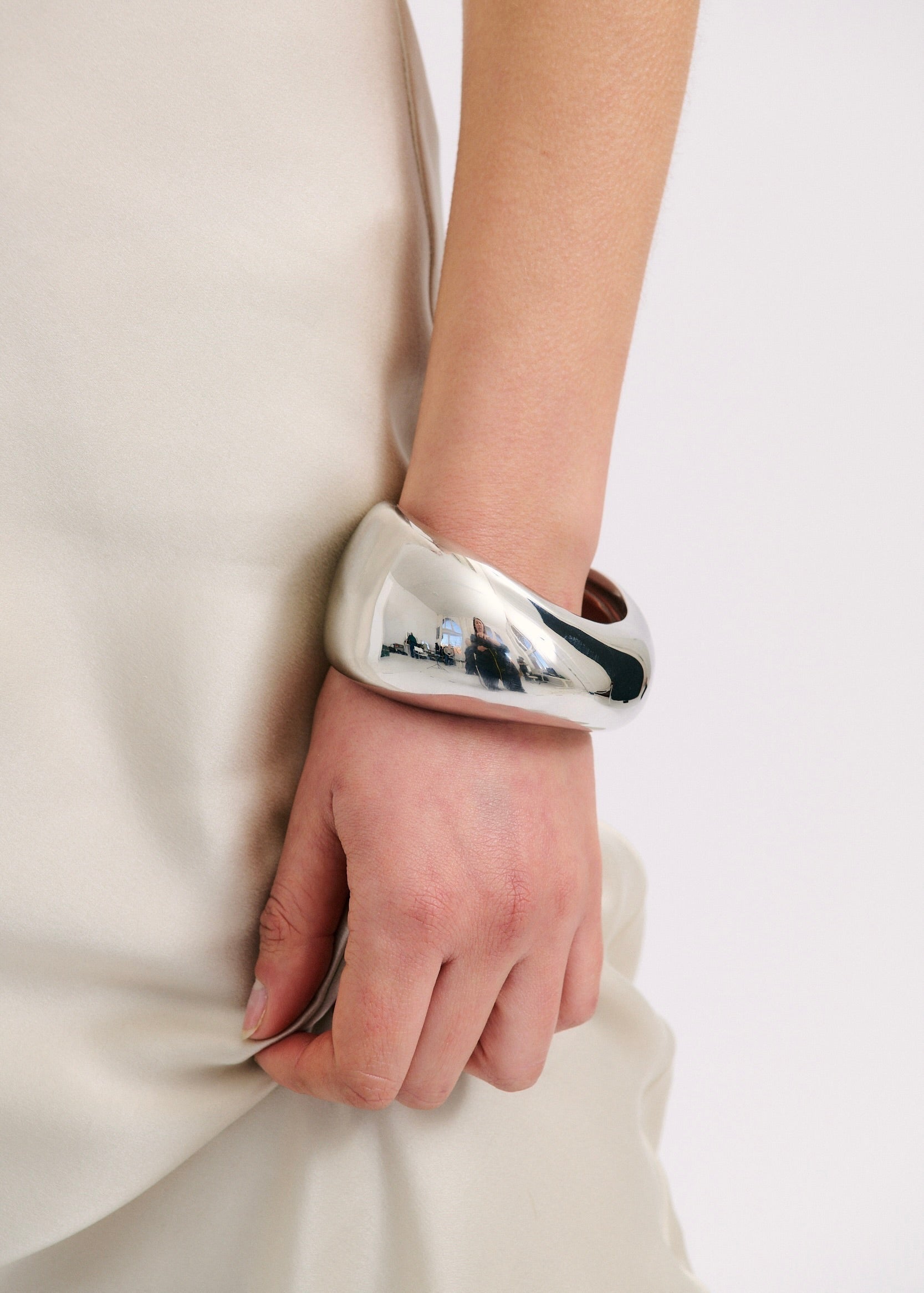 Anna Rossi Vivid Cuff in Gunmetal