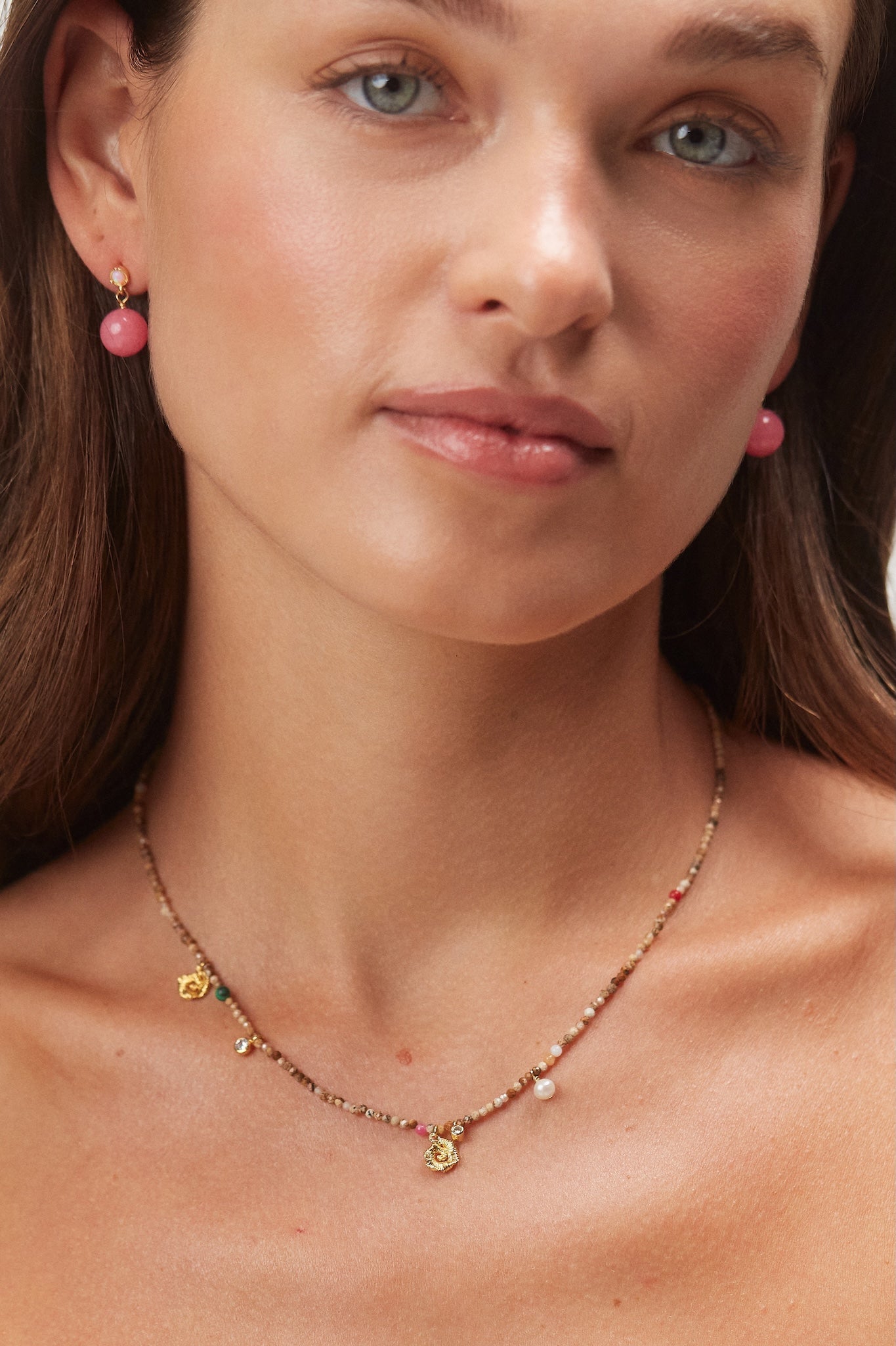 Anni Lu Sandy Harmony Necklace in Gold - side view