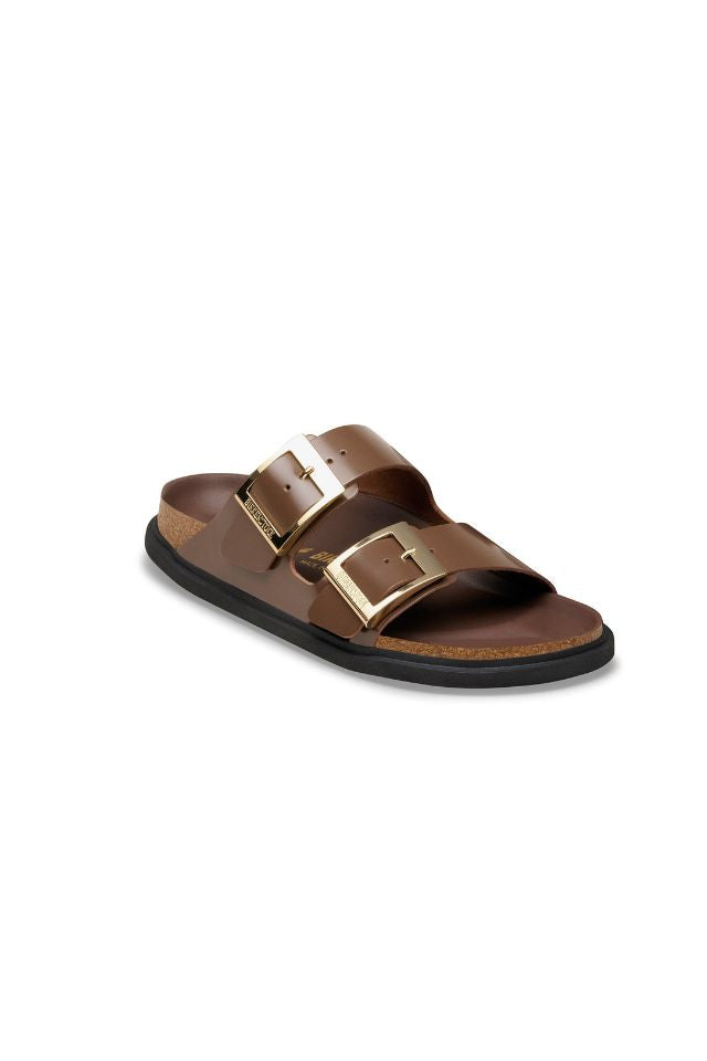 Birkenstock Arizona Droplet Buckle High Shine Sandal in Carafe Patent Narrow - side view