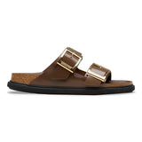 Birkenstock Arizona Droplet Buckle High Shine Sandal in Carafe Patent Narrow - detail view