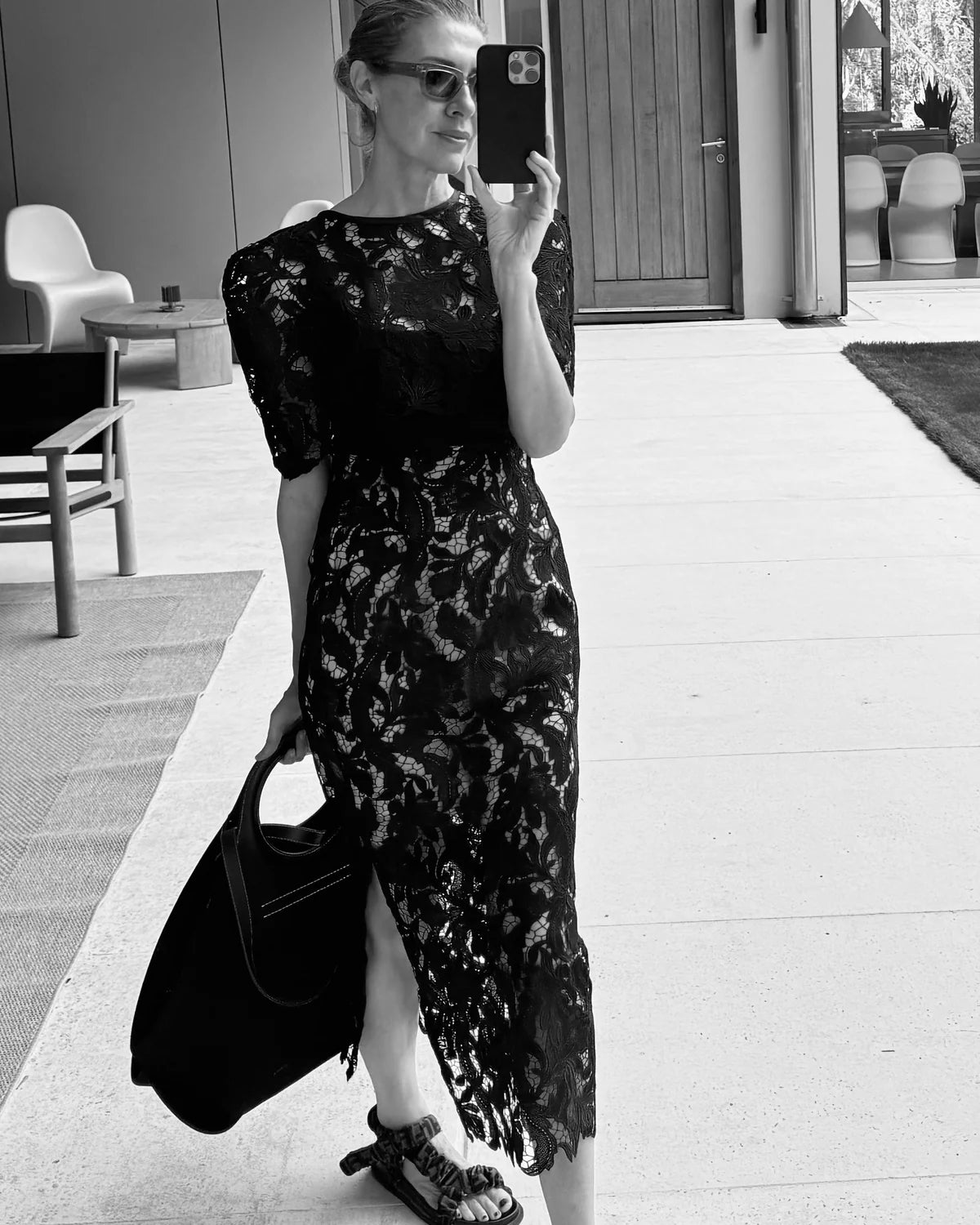 Artclub Florentine Lace Midi Skirt in Noir
