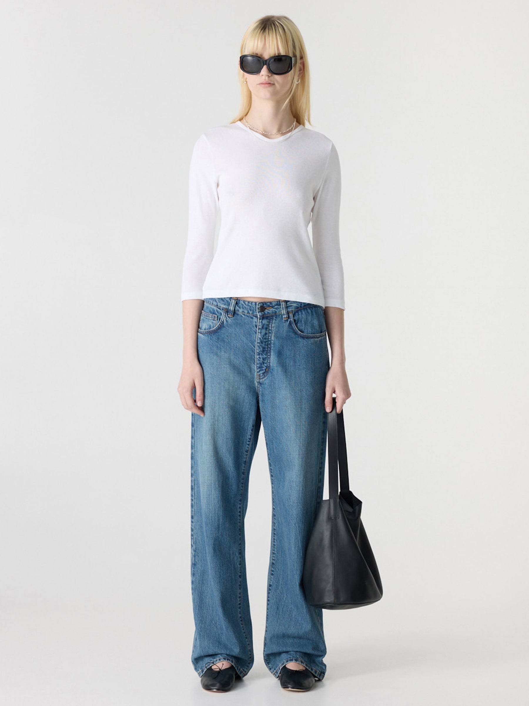 Bassike 3/4 Slv V-Neck T-Shirt in White
