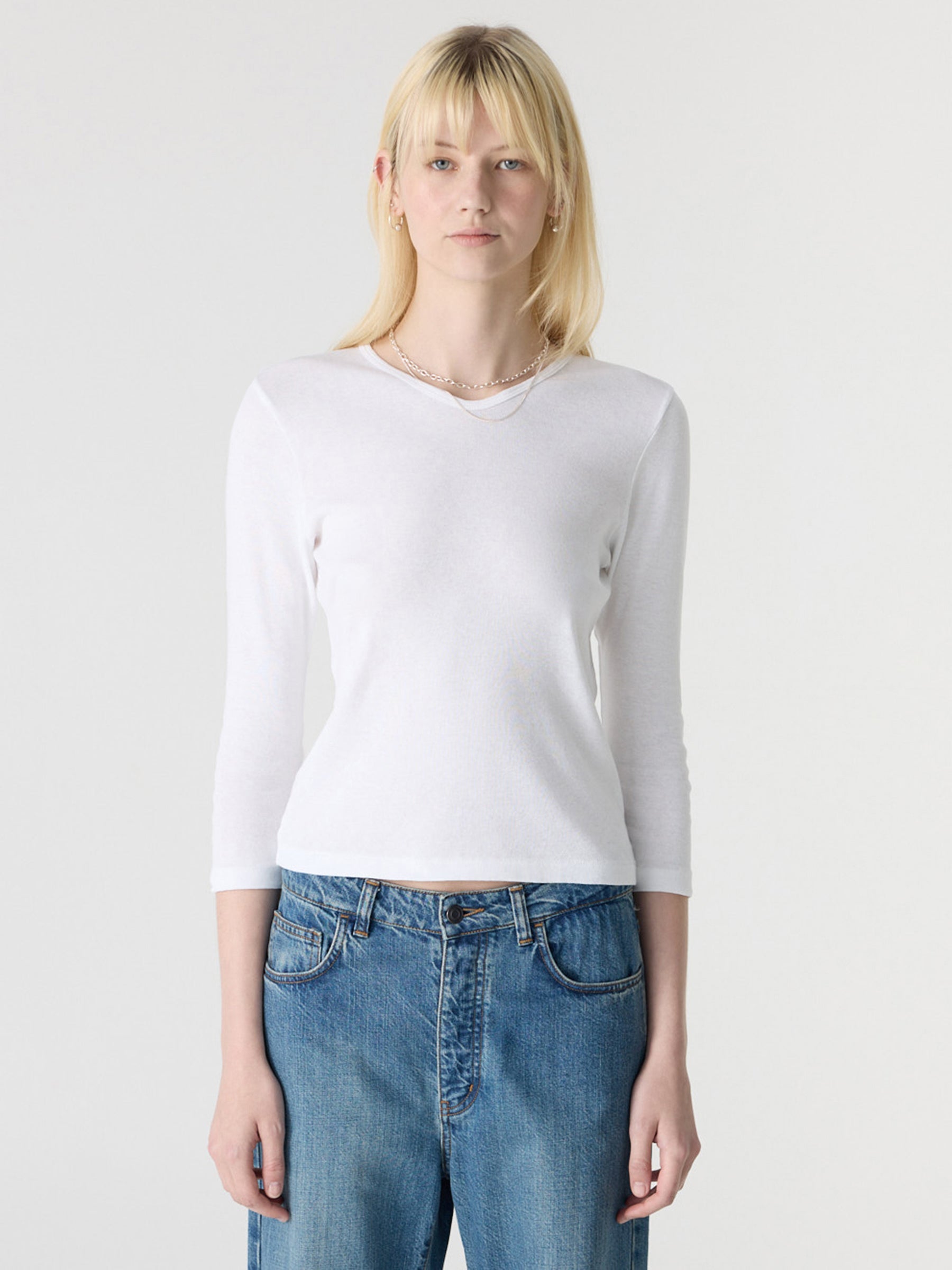 Bassike 3/4 Slv V-Neck T-Shirt in White - side view