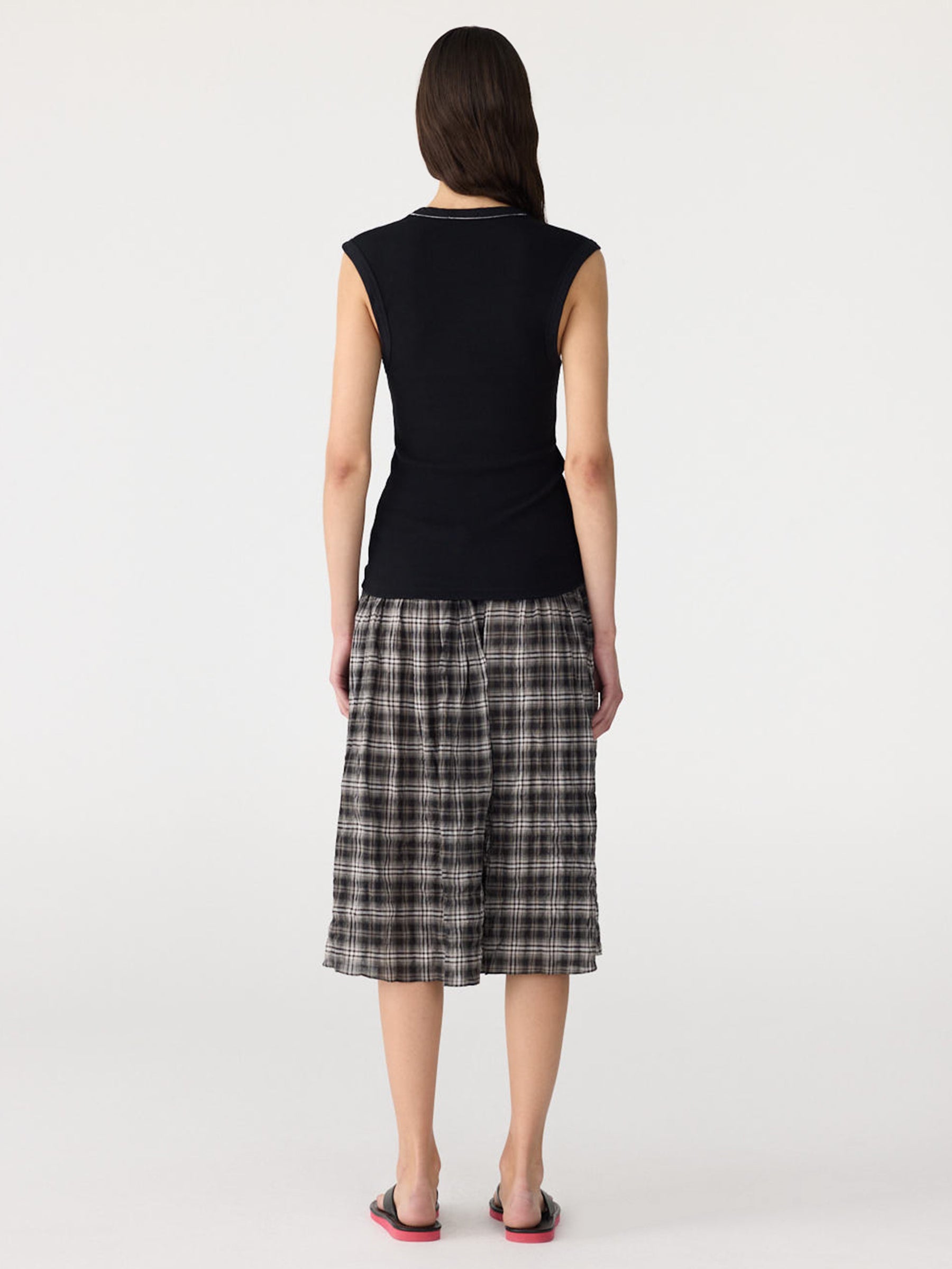 Bassike Essential Scoop Tank in Black - close up