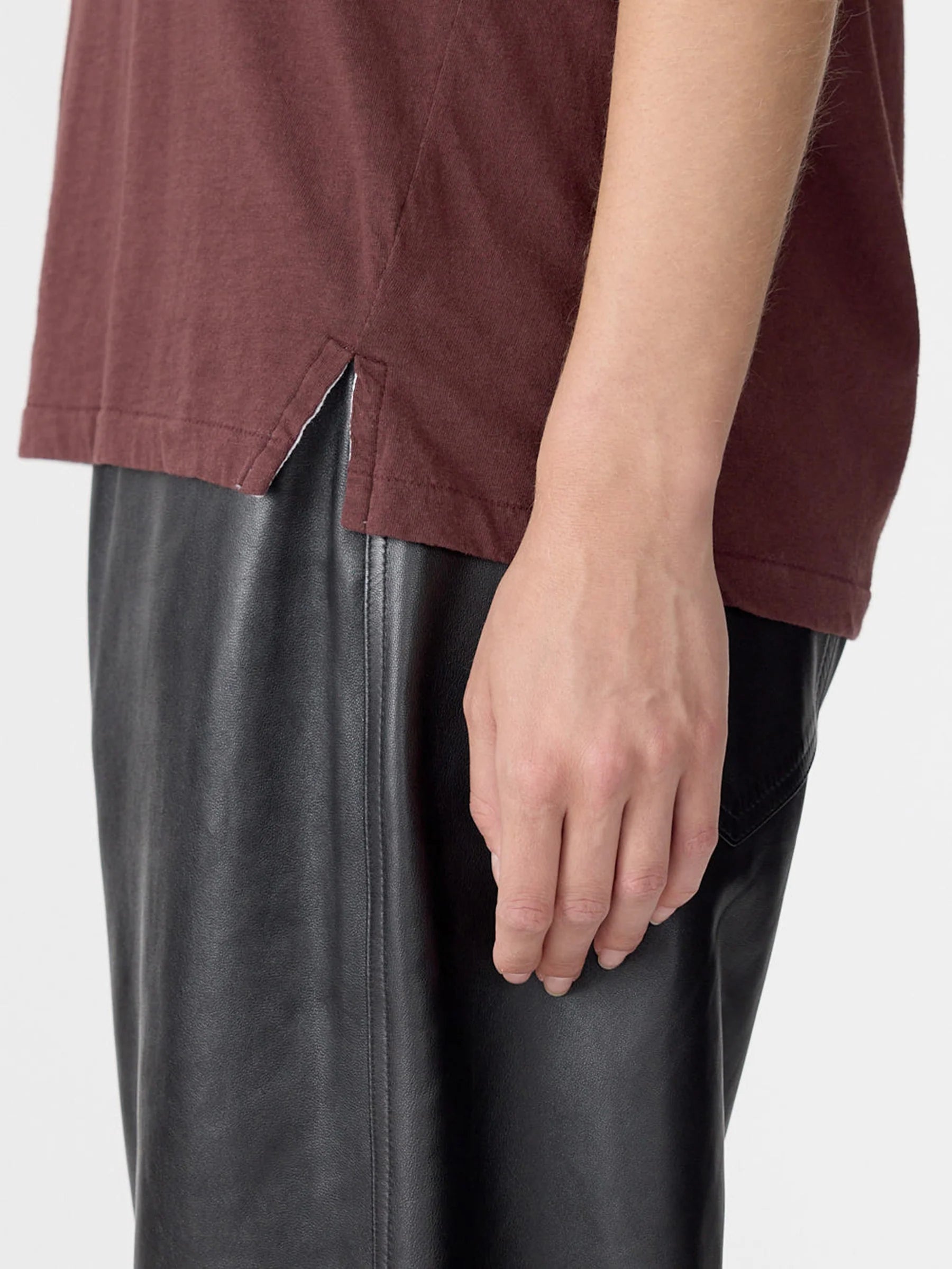 Bassike Classic T-Shirt in Cocoa