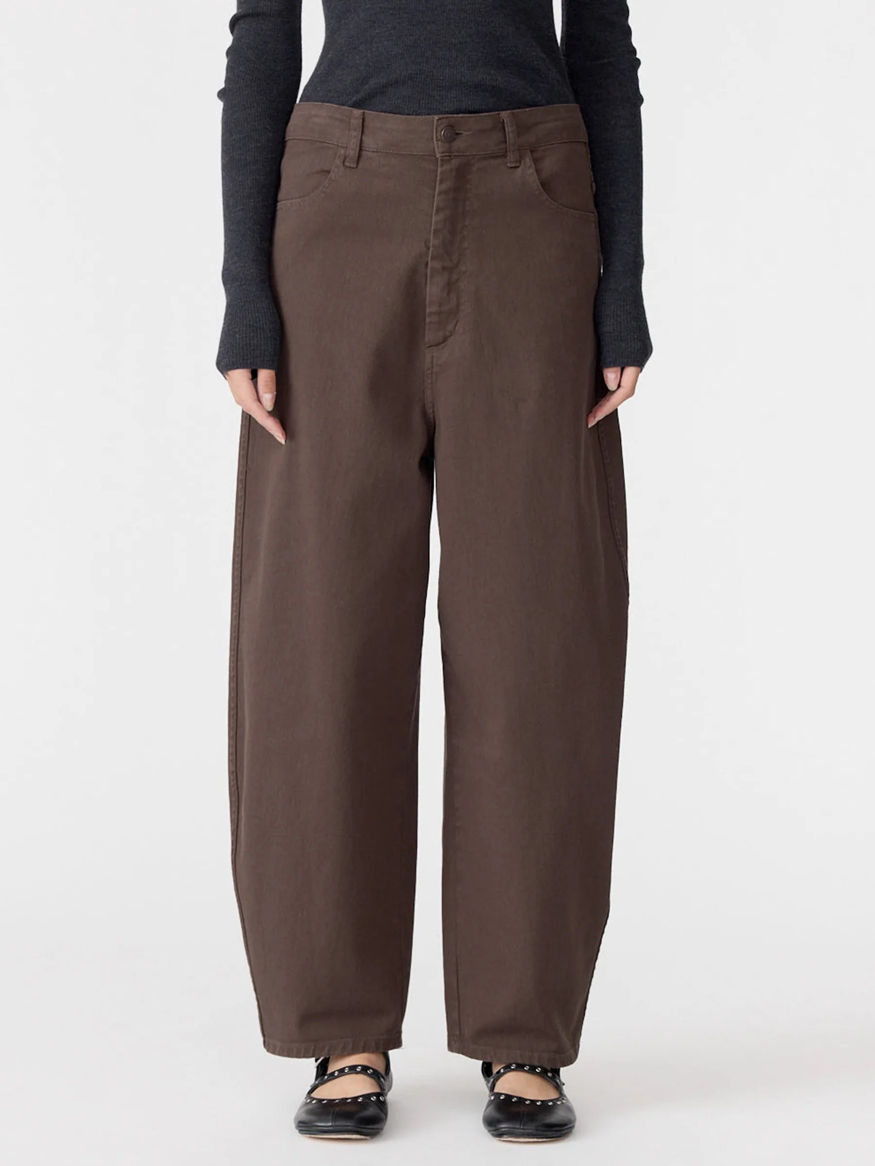 Bassike Cotton Twill Barrel Leg Pant in Chocolate Brown