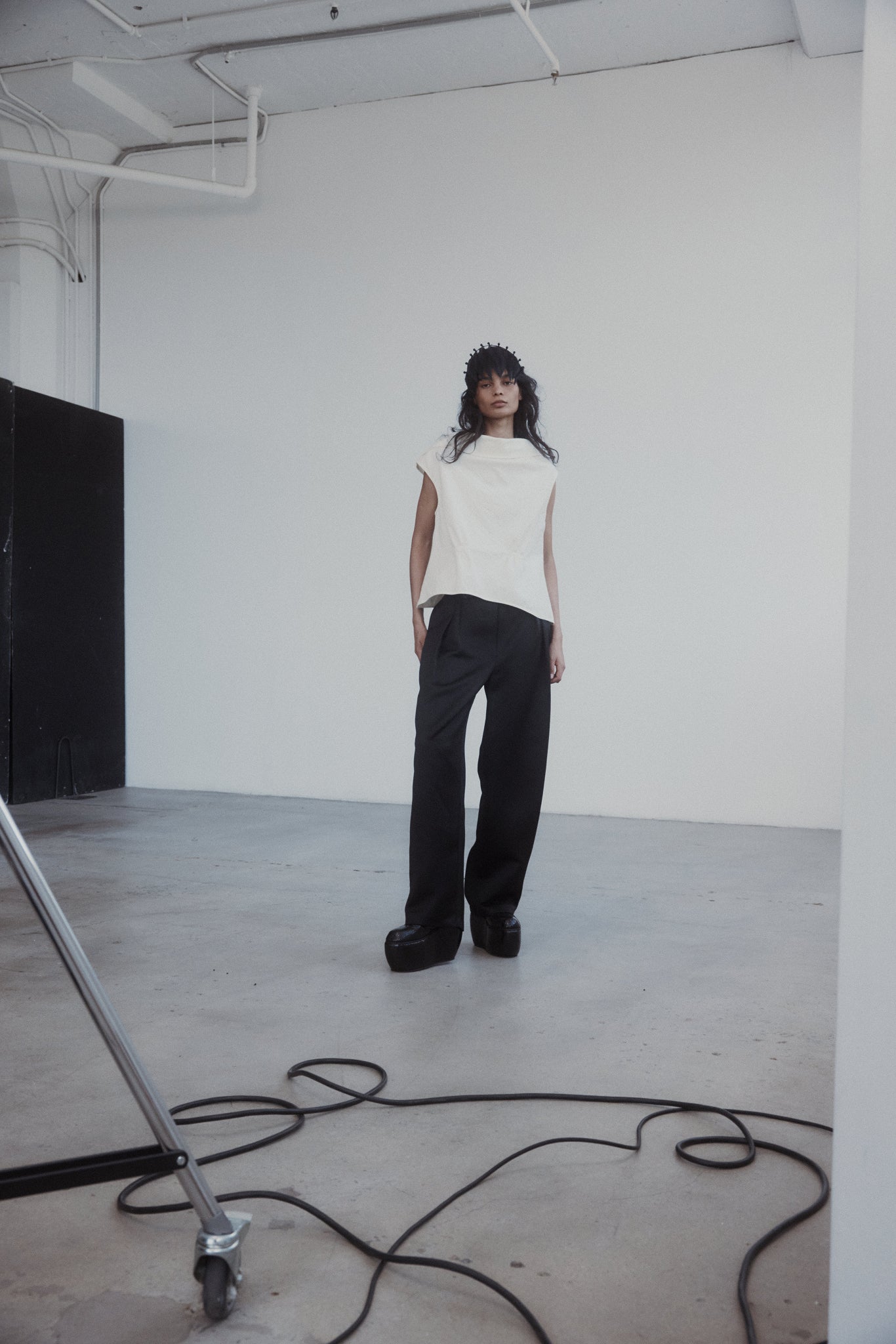 Harris Tapper Bruno Trouser in Black - styled look