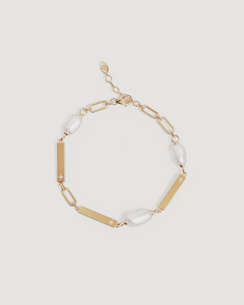 By Charlotte Connected by Love Engravable Pearl Bracelet in 18K Gold Vermeil