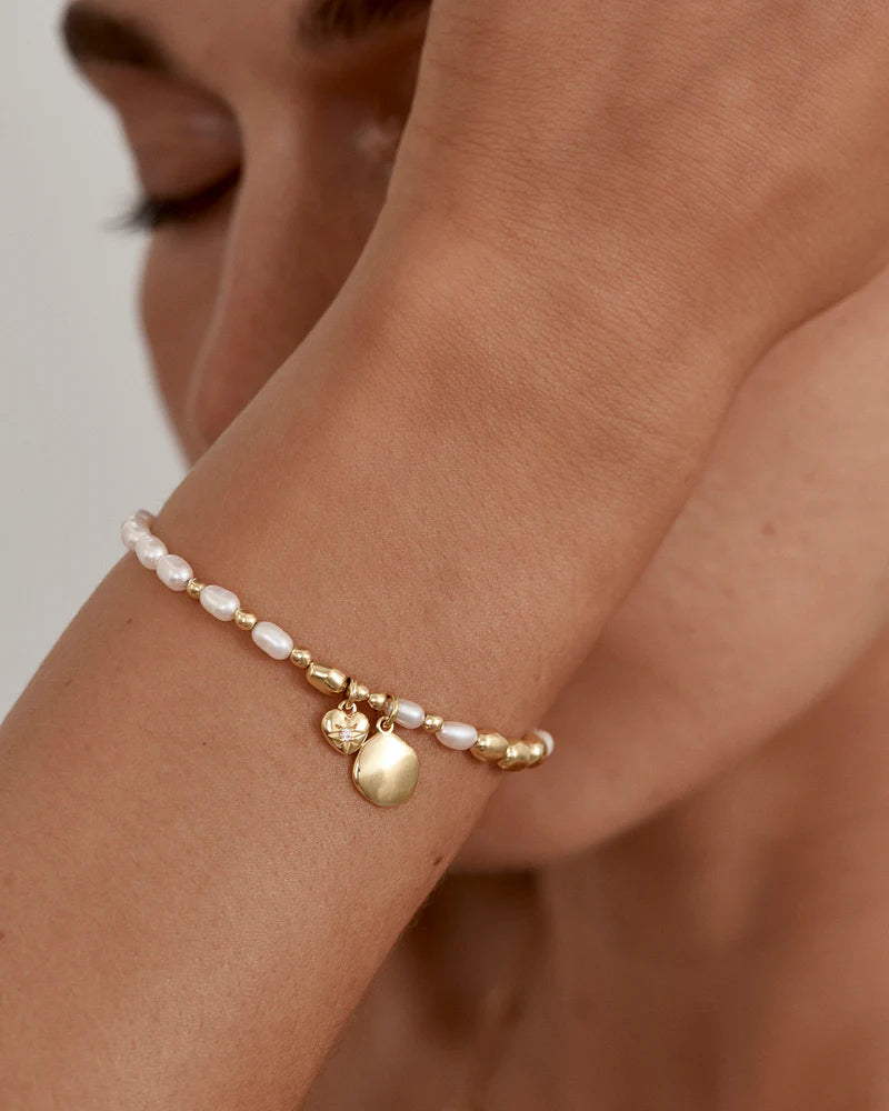 By Charlotte Love Unbound Pearl Bracelet in 18K Gold Vermeil