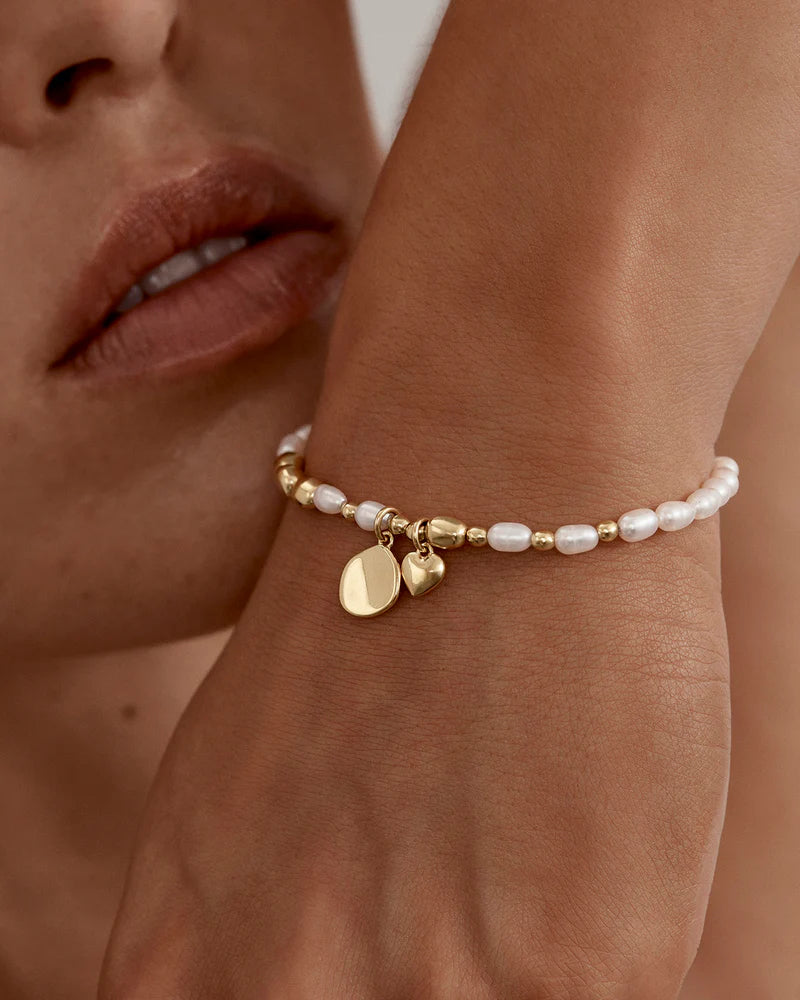 By Charlotte Love Unbound Pearl Bracelet in 18K Gold Vermeil