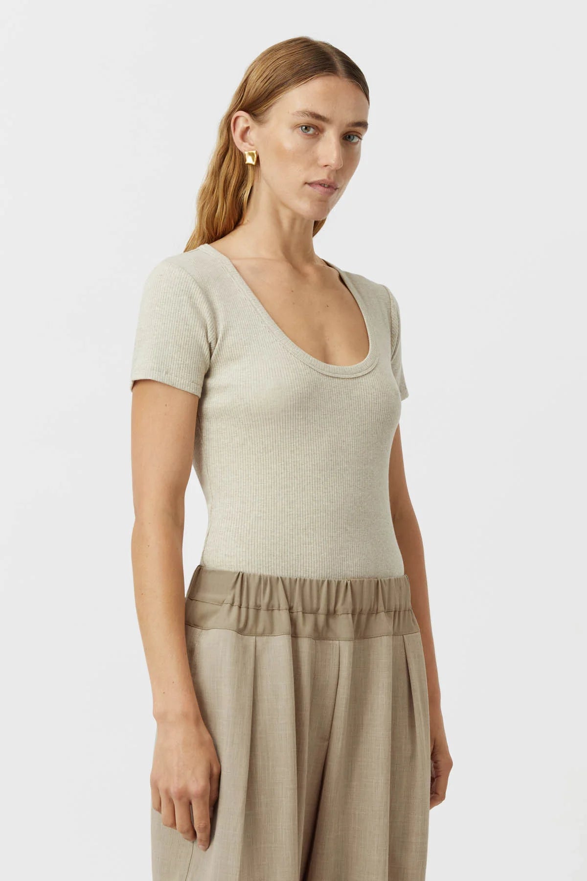 Camilla and Marc Nora Scoop Fitted Tee in Taupe Marle