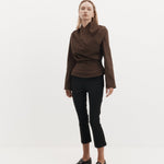 Harris Tapper Capri Trouser in Black - side view