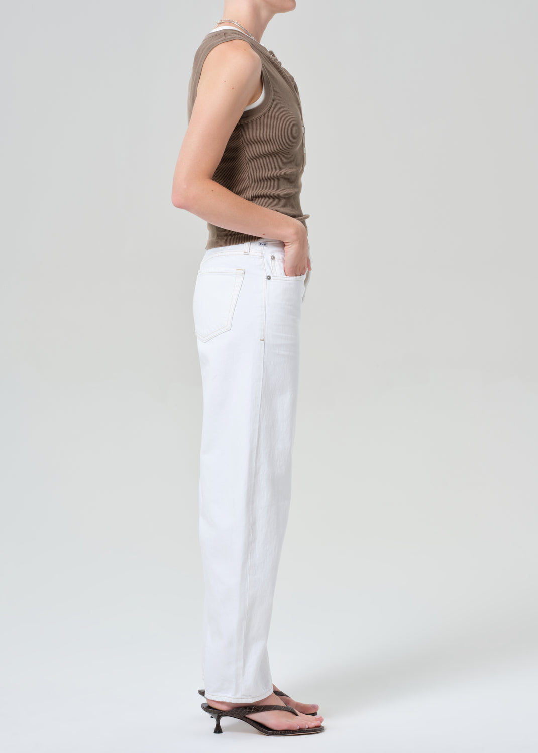 Citizens Of Humanity Miro Relaxed Jean in Soft White - styled look