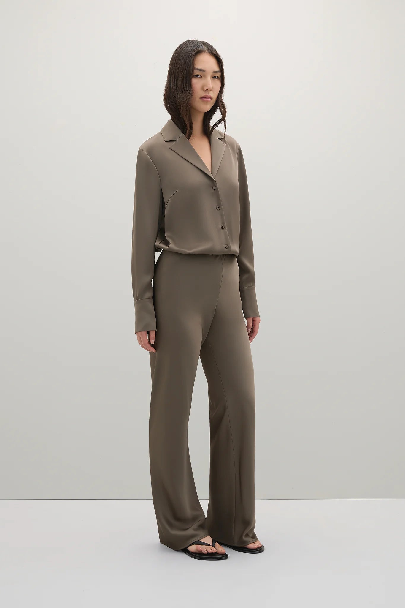 A Emery Elijah Shirt in Deep Olive