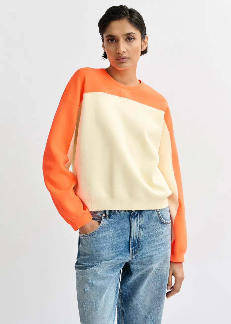 Essentiel Antwerp Joto Pullover in Off White