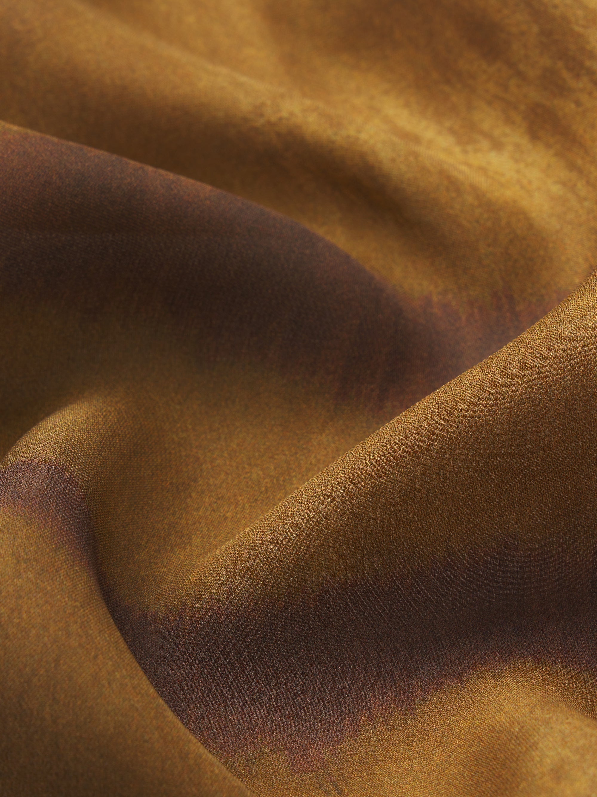 Frame The Silk Oversized Tie Shirt in Light Tiger Multi - close up