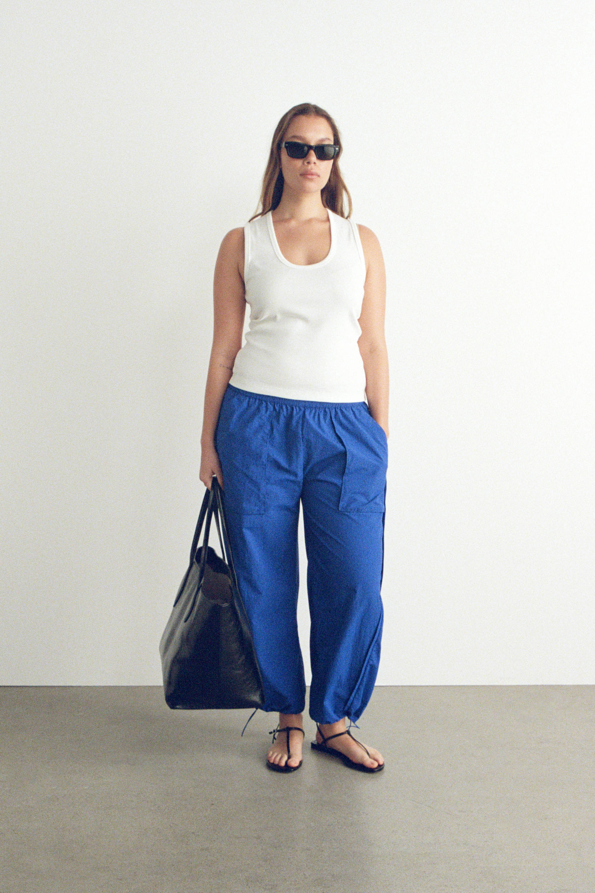 Friends With Frank The Heidi Pants in Klein Blue - detail view