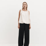 Harris Tapper Knot Top in Ivory - side view