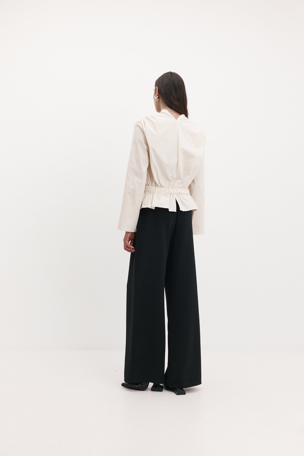 Harris Tapper Long Sleeve Chaimberlain Top in Vanilla - styled look