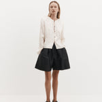 Harris Tapper Voluminous Short in Black - side view