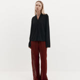 Harris Tapper Iris Shirt in Black - side view
