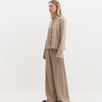 Harris Tapper Iris Shirt in Sand - detail view