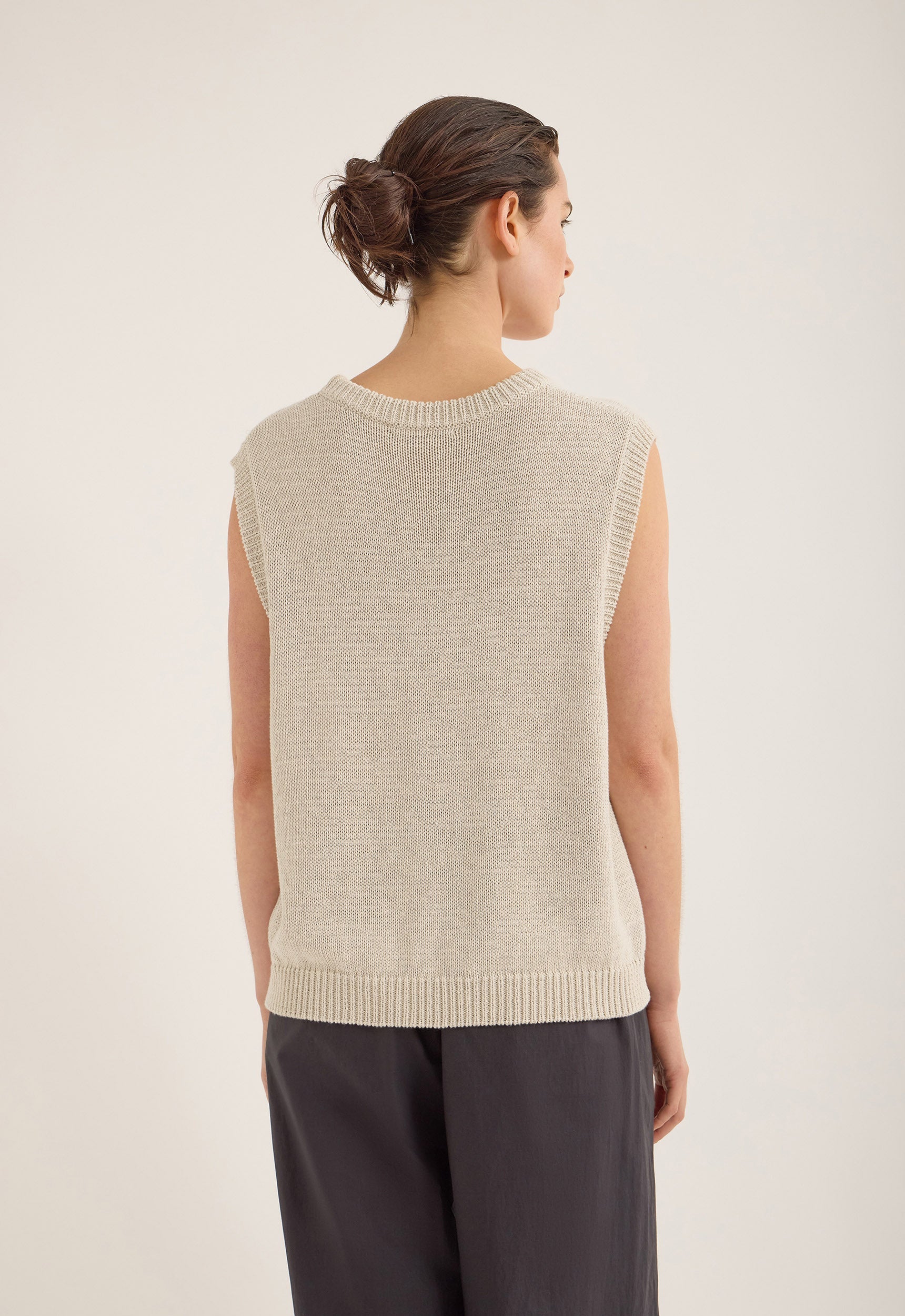 Jac and Jack Catcher Vest in Berg Marle - close up