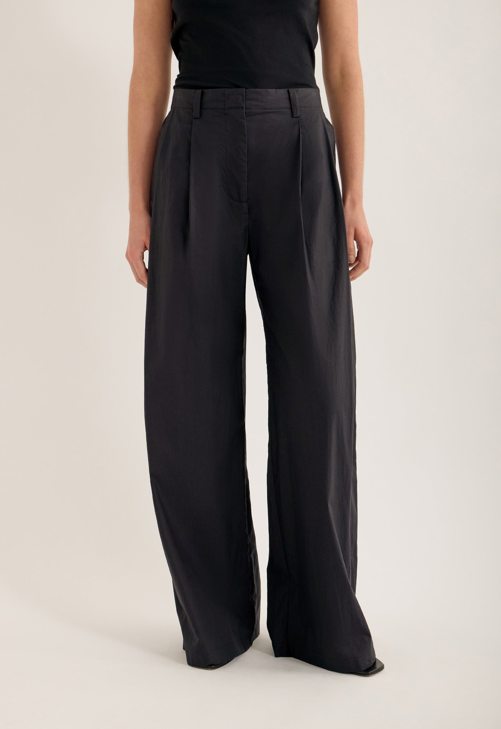 Jac and Jack Reel Pant in Inkwell - close up
