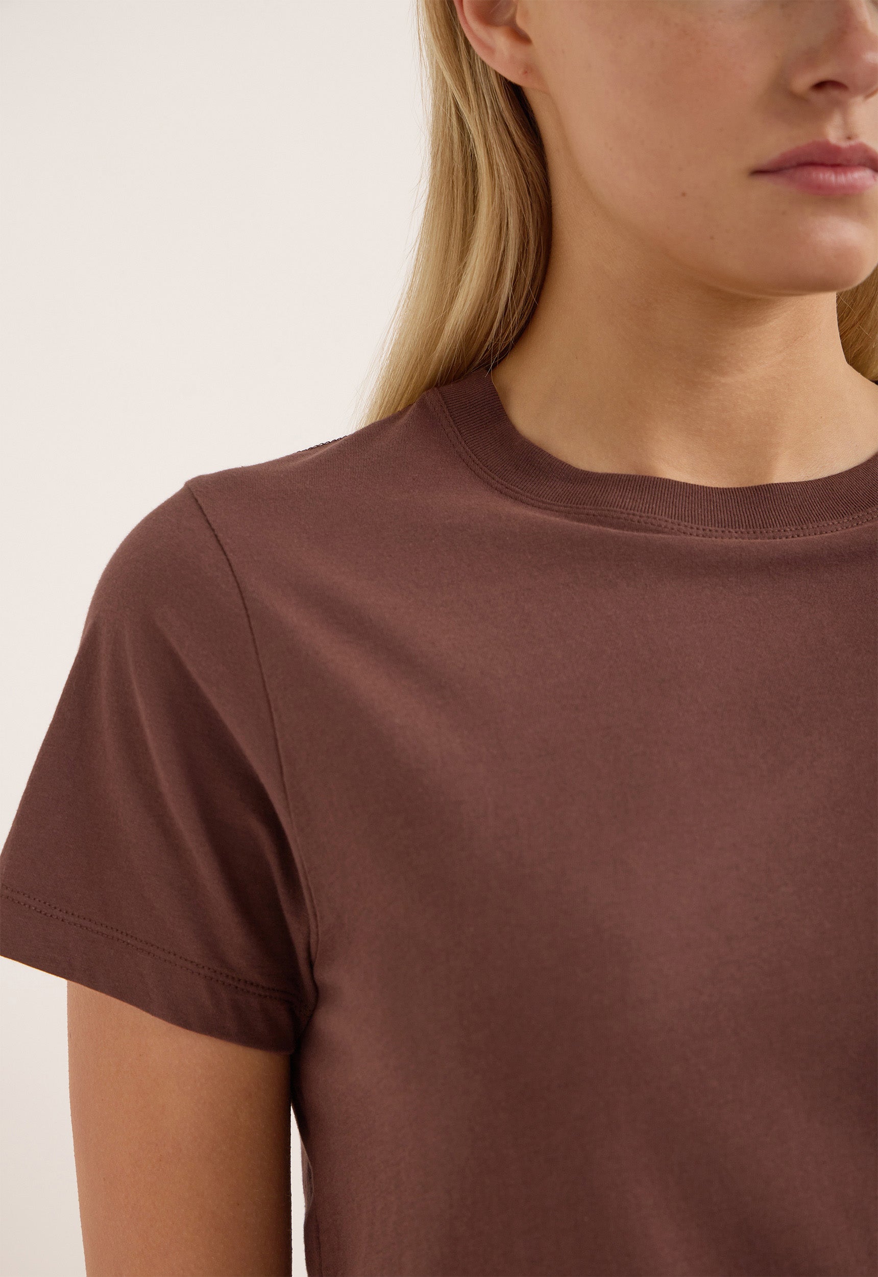 Jac and Jack Verte Tee in Twix - close up