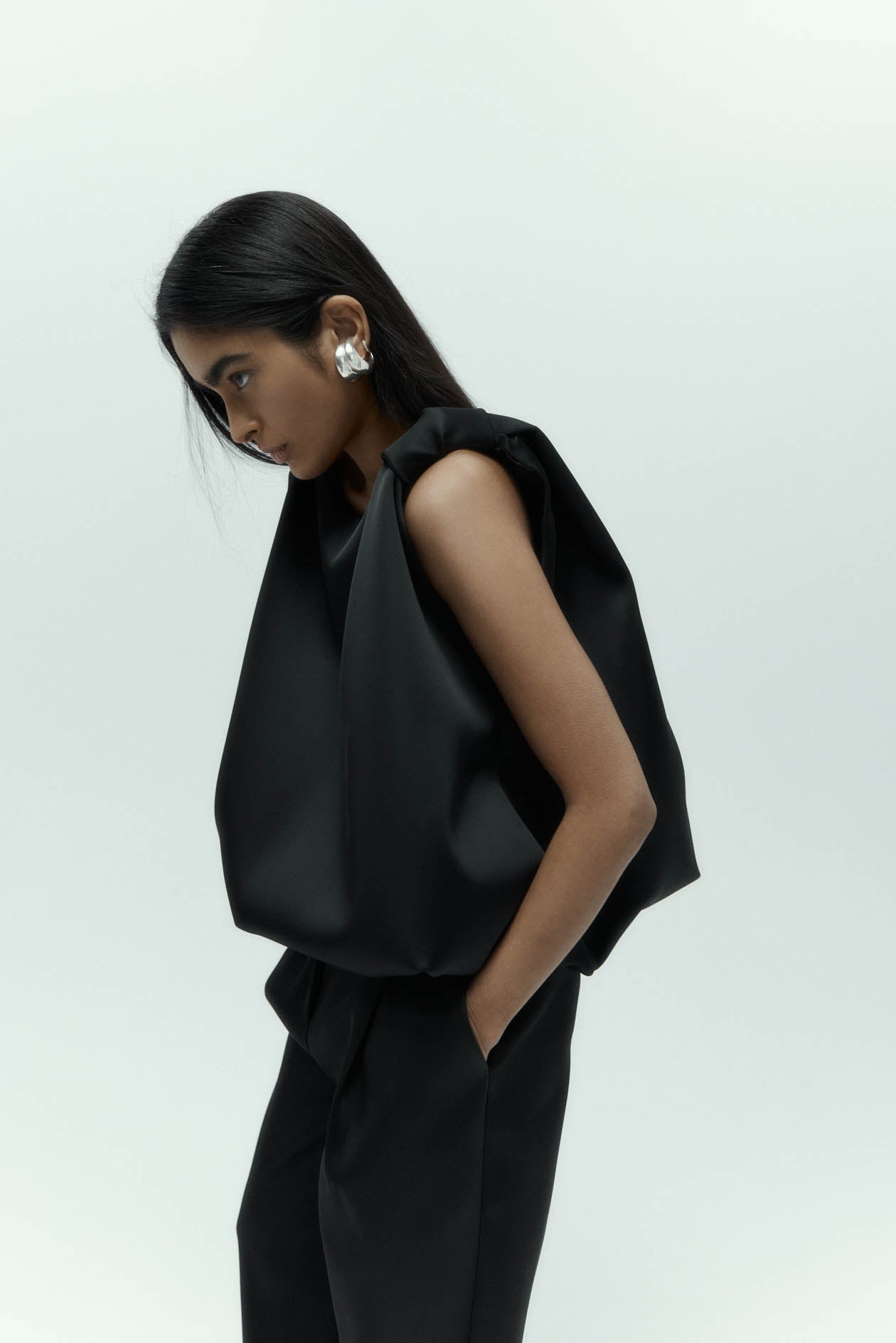 Harris Tapper Knot Top in Black - outfit inspiration