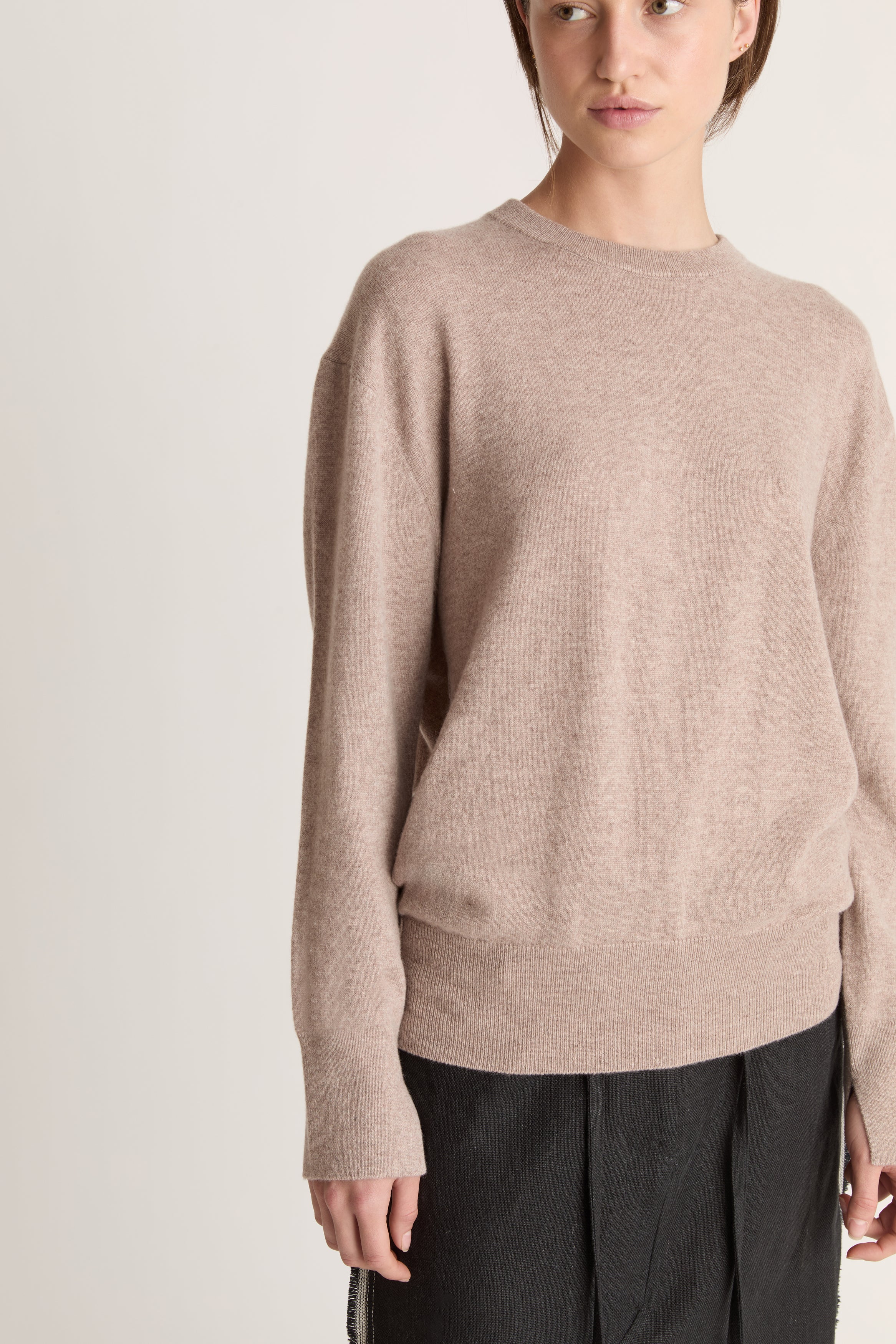 Lee Mathews Cashmere Crewneck in Chestnut