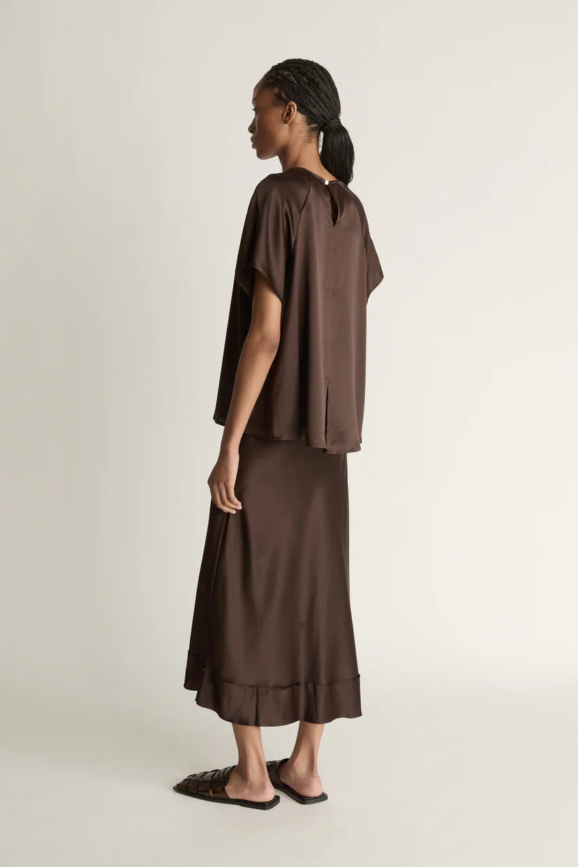 Lee Mathews Stella Silk Satin Raglan Tee in Chocolate