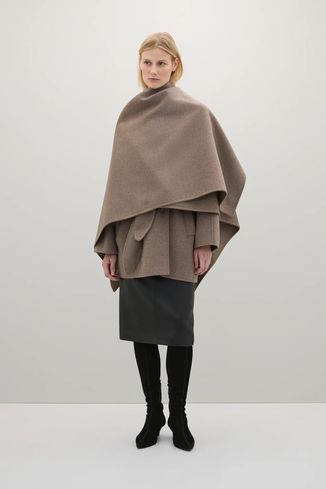 A Emery Lena Wrap in Café