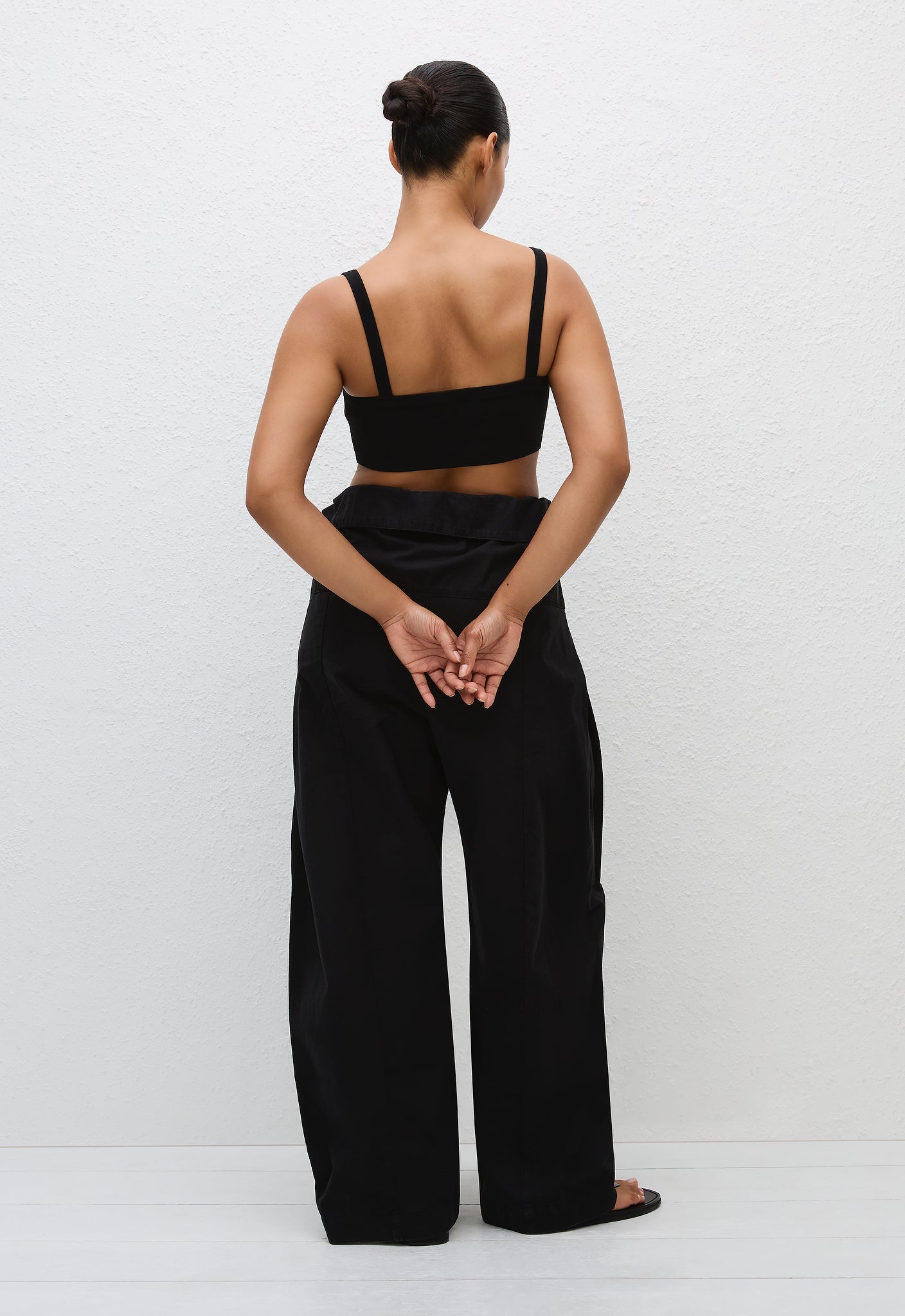 Matteau Fisherman Drawcord Pant in Black - styled look