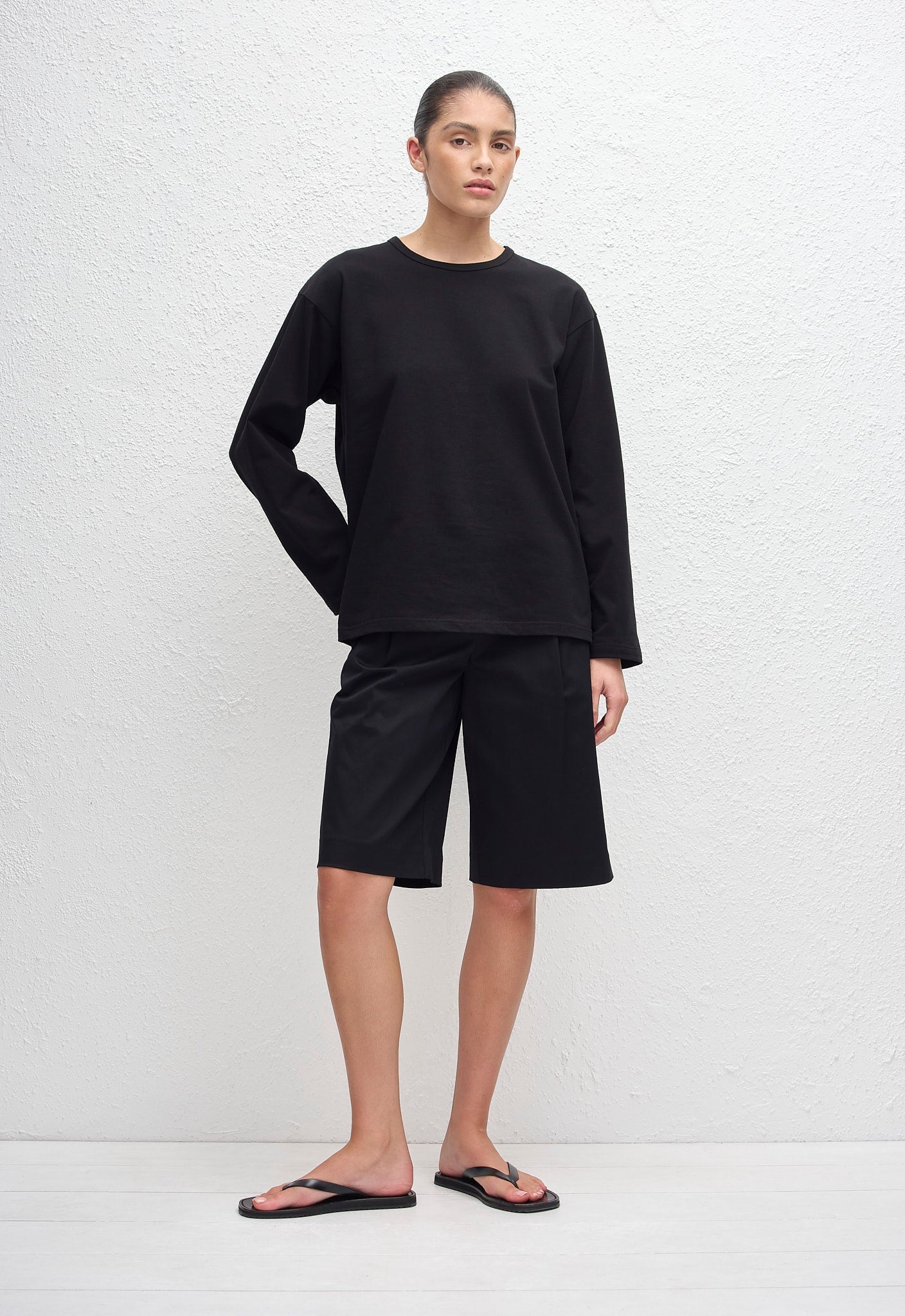 Matteau Long Sleeve Tee in Black - side view